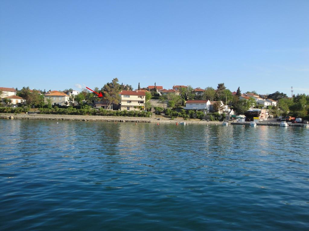 Apartment Dražen Šilo Buitenkant foto