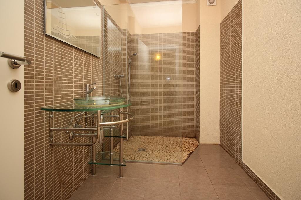 Apartment Dražen Šilo Buitenkant foto