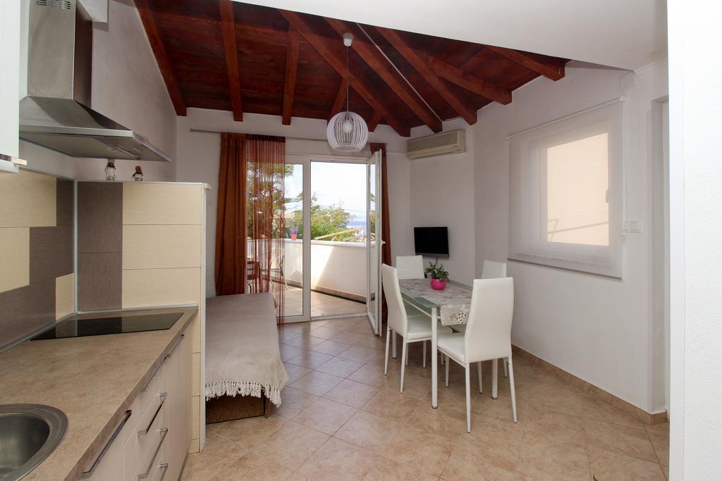 Apartment Dražen Šilo Buitenkant foto
